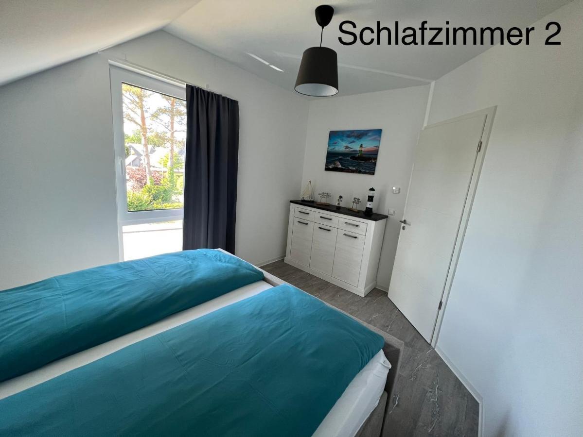 Doppelhaushaelfte Mit Terrasse Vila Elmenhorst/Lichtenhagen Exterior foto